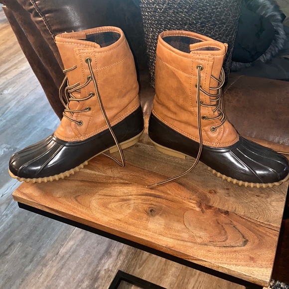 Tan/Brown Duck Boots - Picture 2 of 5